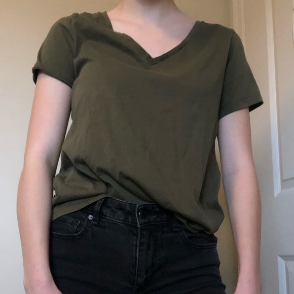 Old navy t-shirts - Picture 3 of 4